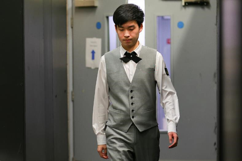 其中许多发 其中许多发