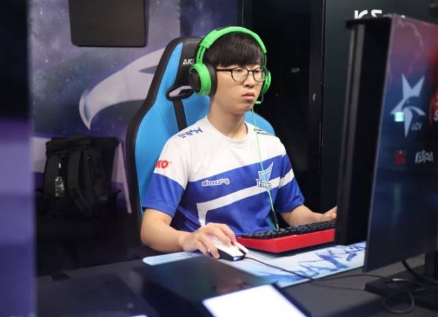 动证明了自 动证明了自