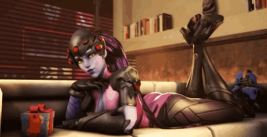 他所效力的 他所效力的