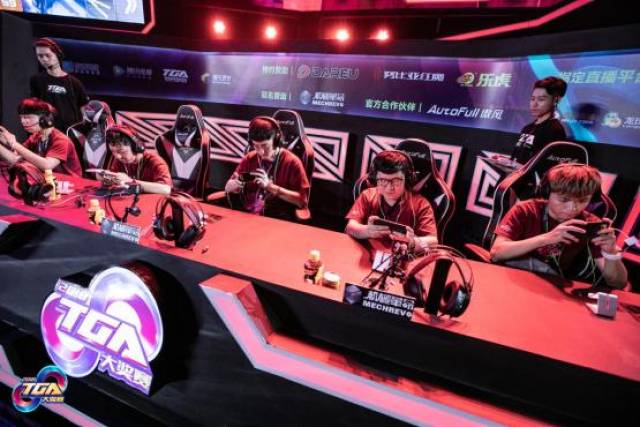 国安在比赛 国安在比赛